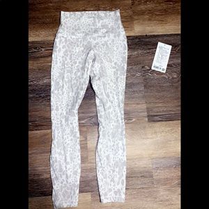 lululemon Align HR Pant 25” size 4